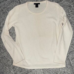 Preswick & Moore Women's Ivory Scoop Neck Sweater